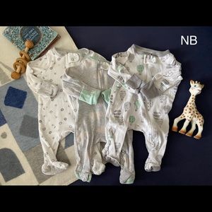 Bundle of Cloud Island Zip Footies NB